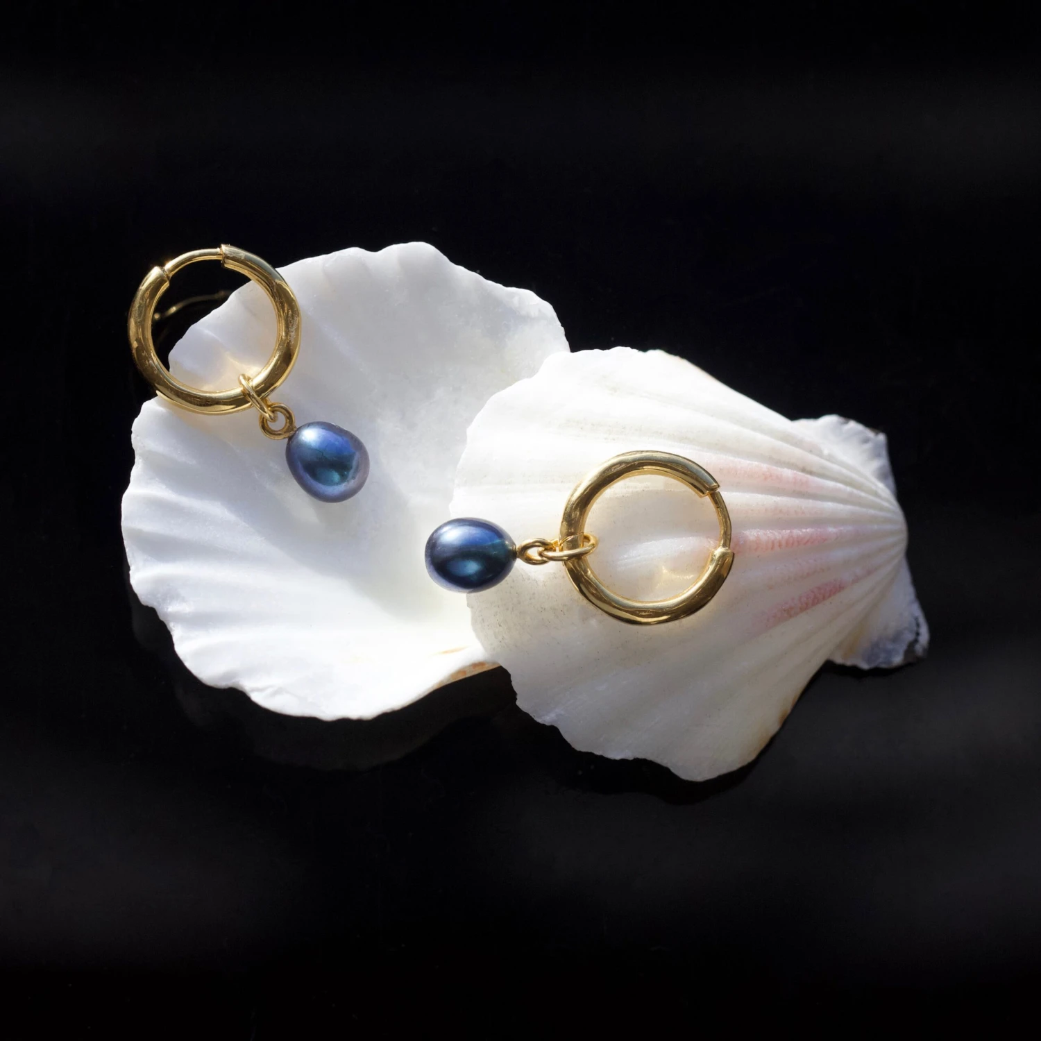 Black Pearl Drop Earrings 3 Black Pearl Drop Earrings - Image 3