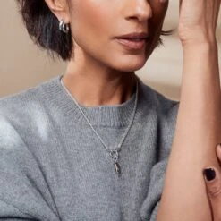 Anita Rani Shakti Woven Chain With Labradorite Transformation Pendant -Carrie Elizabeth 230914 CEJ Anita 0212 v12 scaled