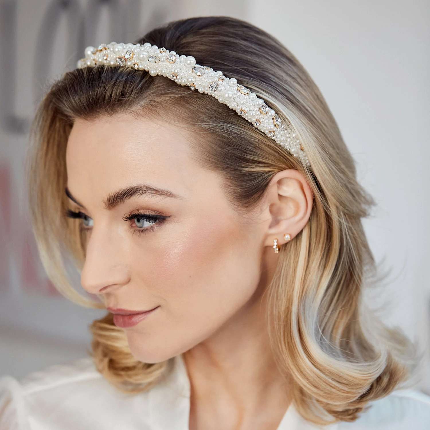 Mia Pearl And Crystal Rolled Headband 2 Mia Pearl And Crystal Rolled Headband - Image 2