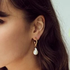 Baroque Pearl Molten Hoop Earring -Carrie Elizabeth 240307 CEJ SS24 6457 v12 scaled
