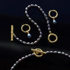 Black Pearl T-bar Bracelet 9 Black Pearl T-bar Bracelet -Carrie Elizabeth 5088563E 999F 4A16 906D 63B2E4594E26 scaled