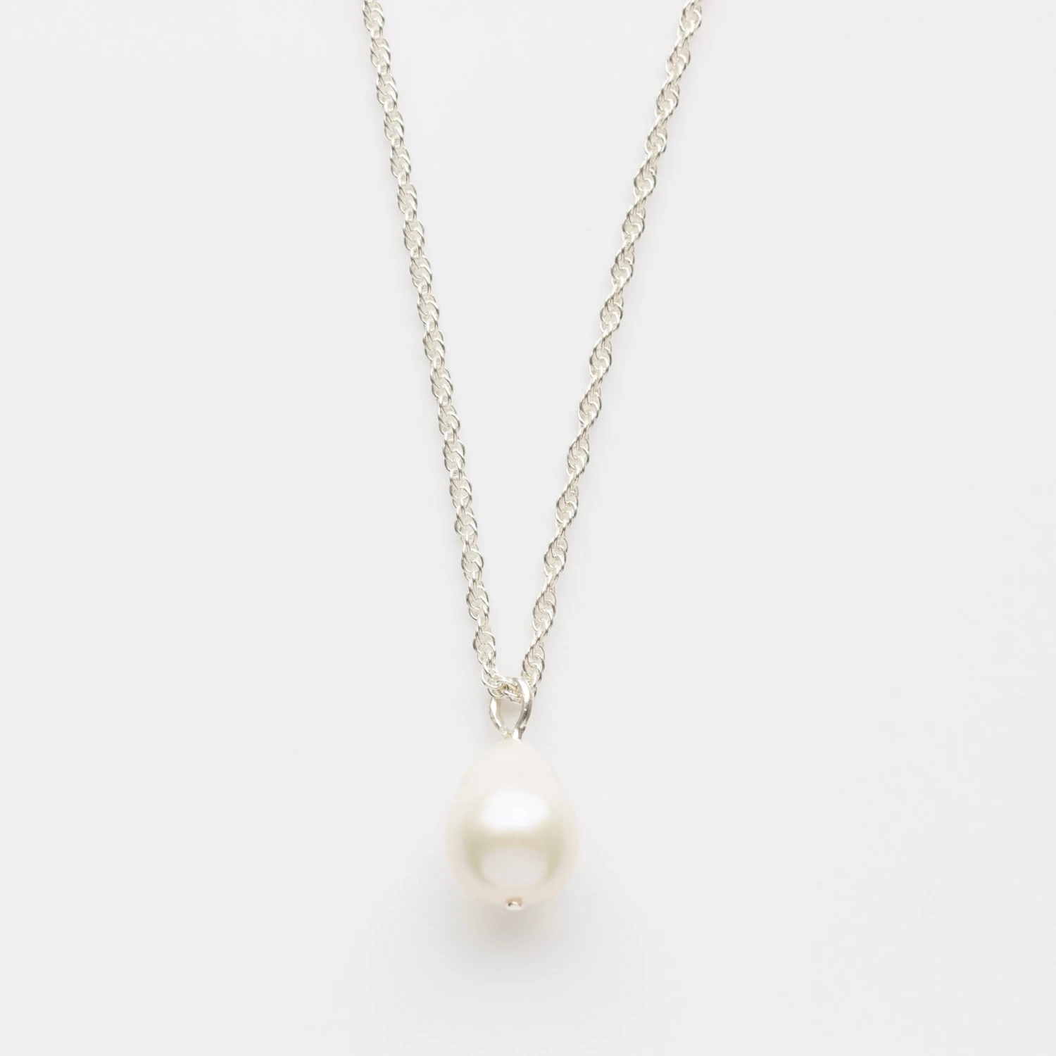 Luxe Barqoue Pearl Pendant Necklace 1 Luxe Barqoue Pearl Pendant Necklace