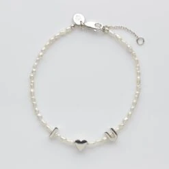 Custom Made Personalised Pearl Bracelet 24 Custom Made Personalised Pearl Bracelet -Carrie Elizabeth 81228364 4B68 4850 AB32 2E9161FB2B3D