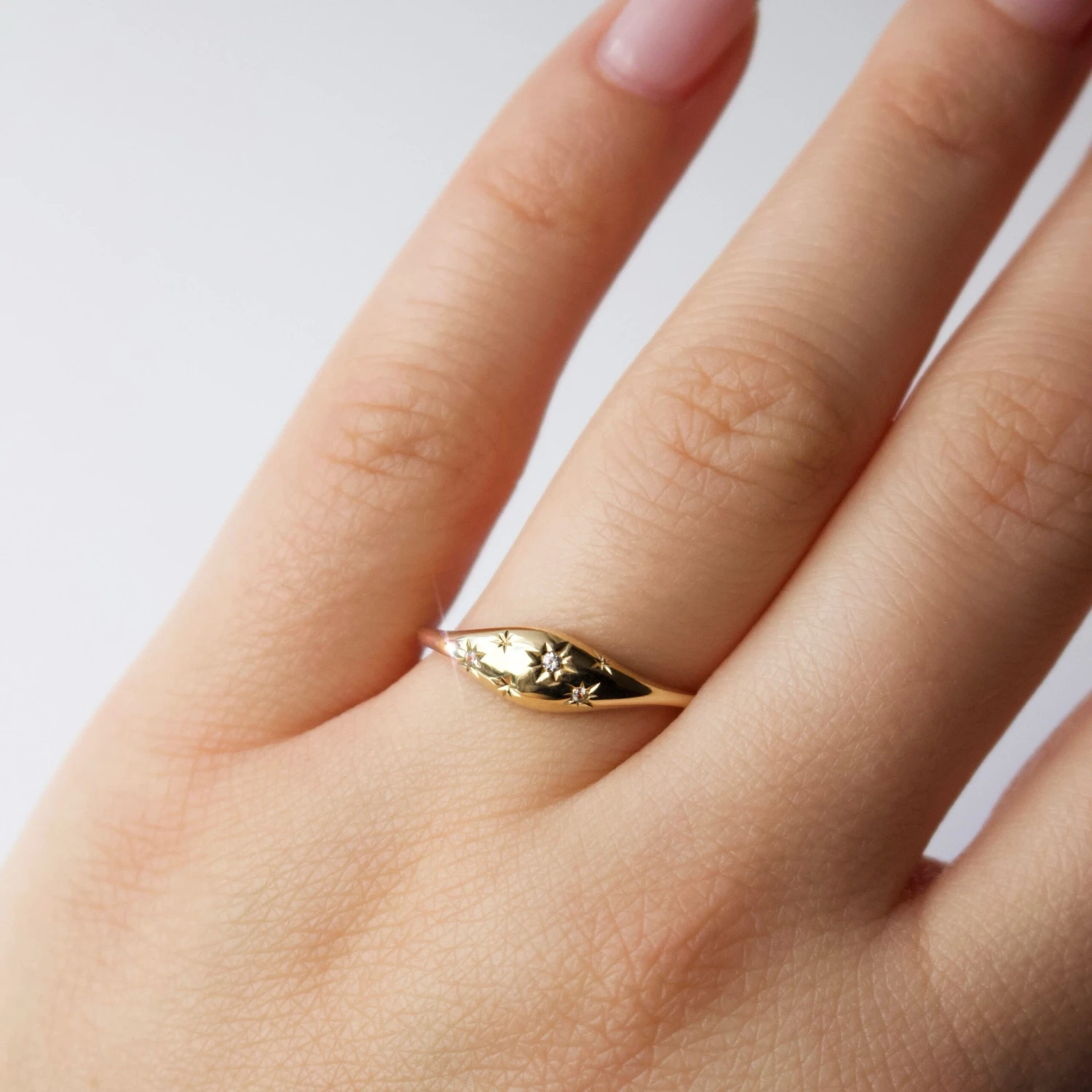 Marisa Star Set Sapphire Signet Ring 2 Marisa Star Set Sapphire Signet Ring - Image 2