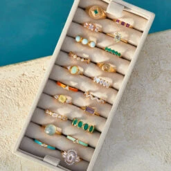 Violeta Green Onyx Ring -Carrie Elizabeth BH4A1295 v11 SMALL 4b09a131 89f4 4073 86f0 538b7a0aed17