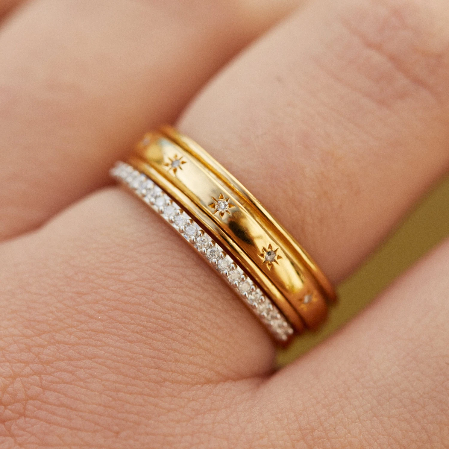 Star Set Spinning Ring 4 Star Set Spinning Ring - Image 4