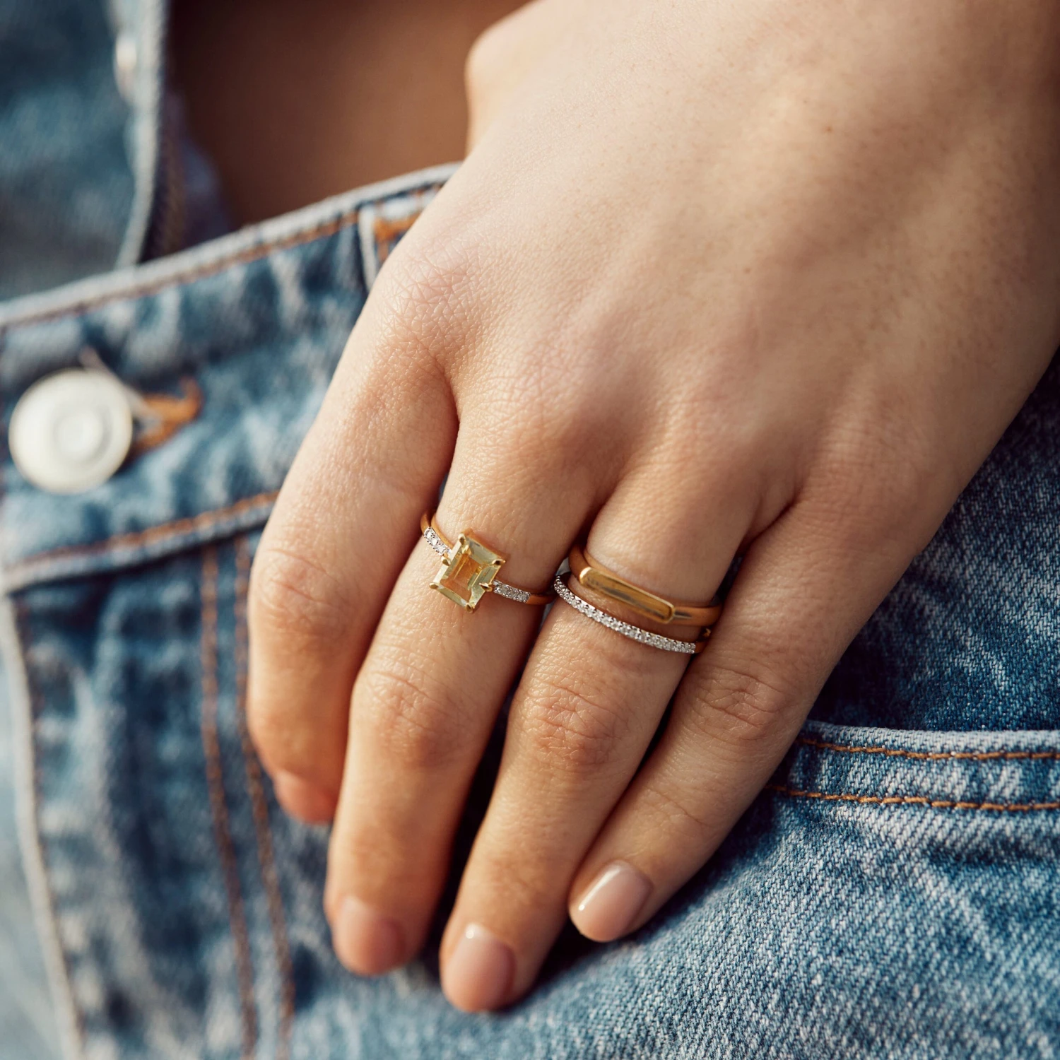 Savannah Lemon Quartz & Diamond Cocktail Ring 2 Savannah Lemon Quartz & Diamond Cocktail Ring - Image 2