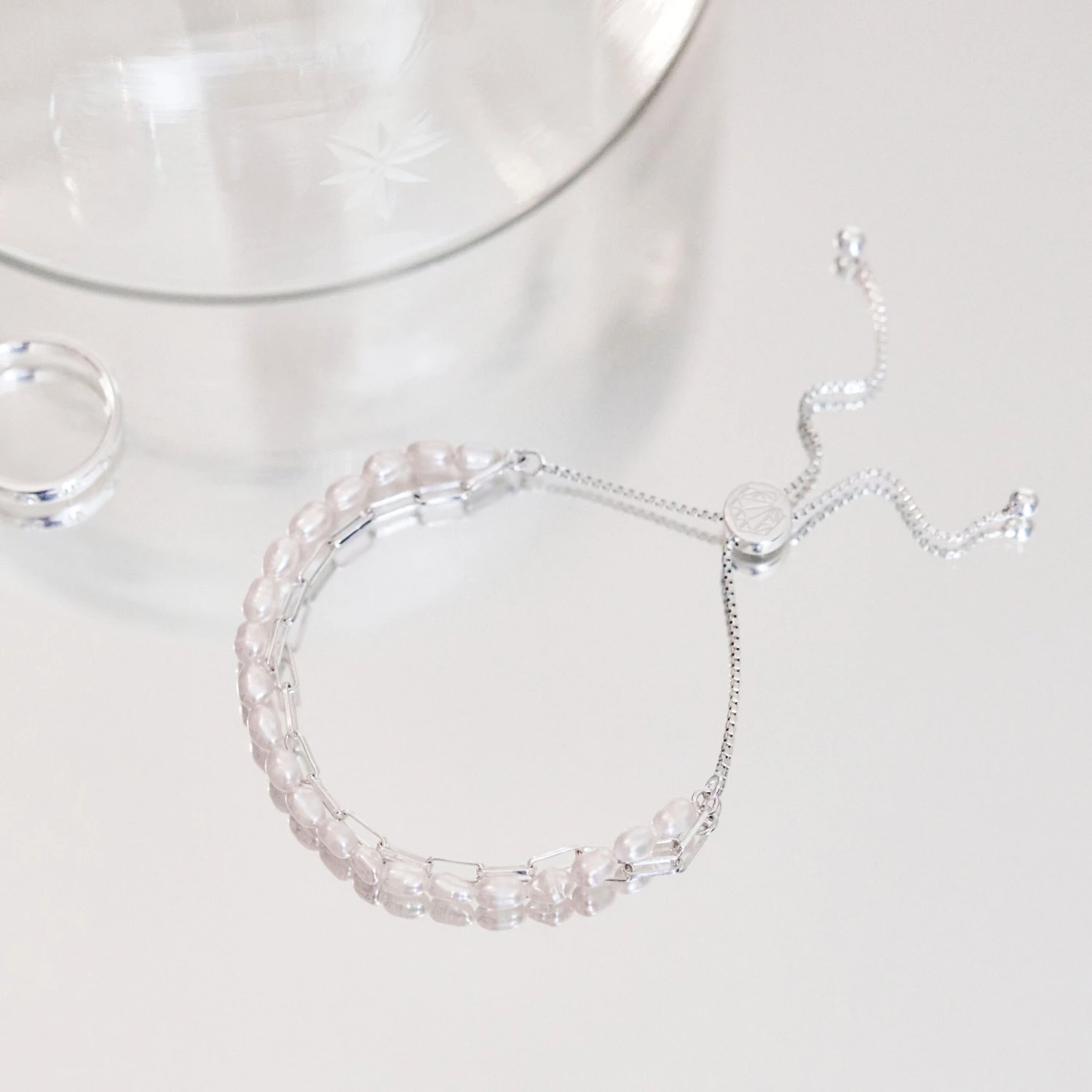 Zoe Sugg Intentions Lucky Pearl & Chain Bracelet 5 Zoe Sugg Intentions Lucky Pearl & Chain Bracelet - Image 5