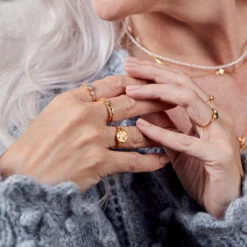 Diamond Star Set Signet Ring -Carrie Elizabeth CarrieElizabethJewelleryAW23230816 CEJ AW23 campaign 8236 v1 sq