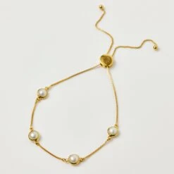 Dainty Semi Precious Stone Bracelet 35 Dainty Semi Precious Stone Bracelet -Carrie Elizabeth DaintySemiPreciousStoneBraceletInGoldVermeil Jun scaled