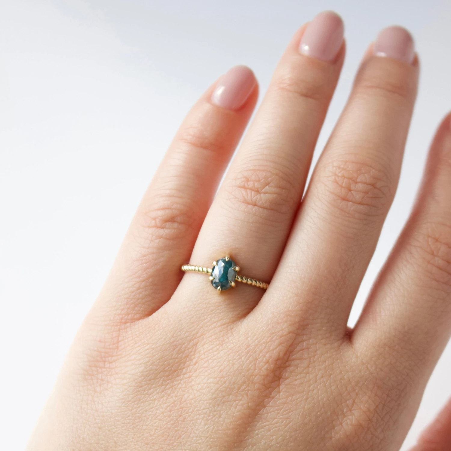 Exclusive Ocean Blue Oval Diamond Twist Band Ring - Size Medium 2 Exclusive Ocean Blue Oval Diamond Twist Band Ring - Size Medium - Image 2