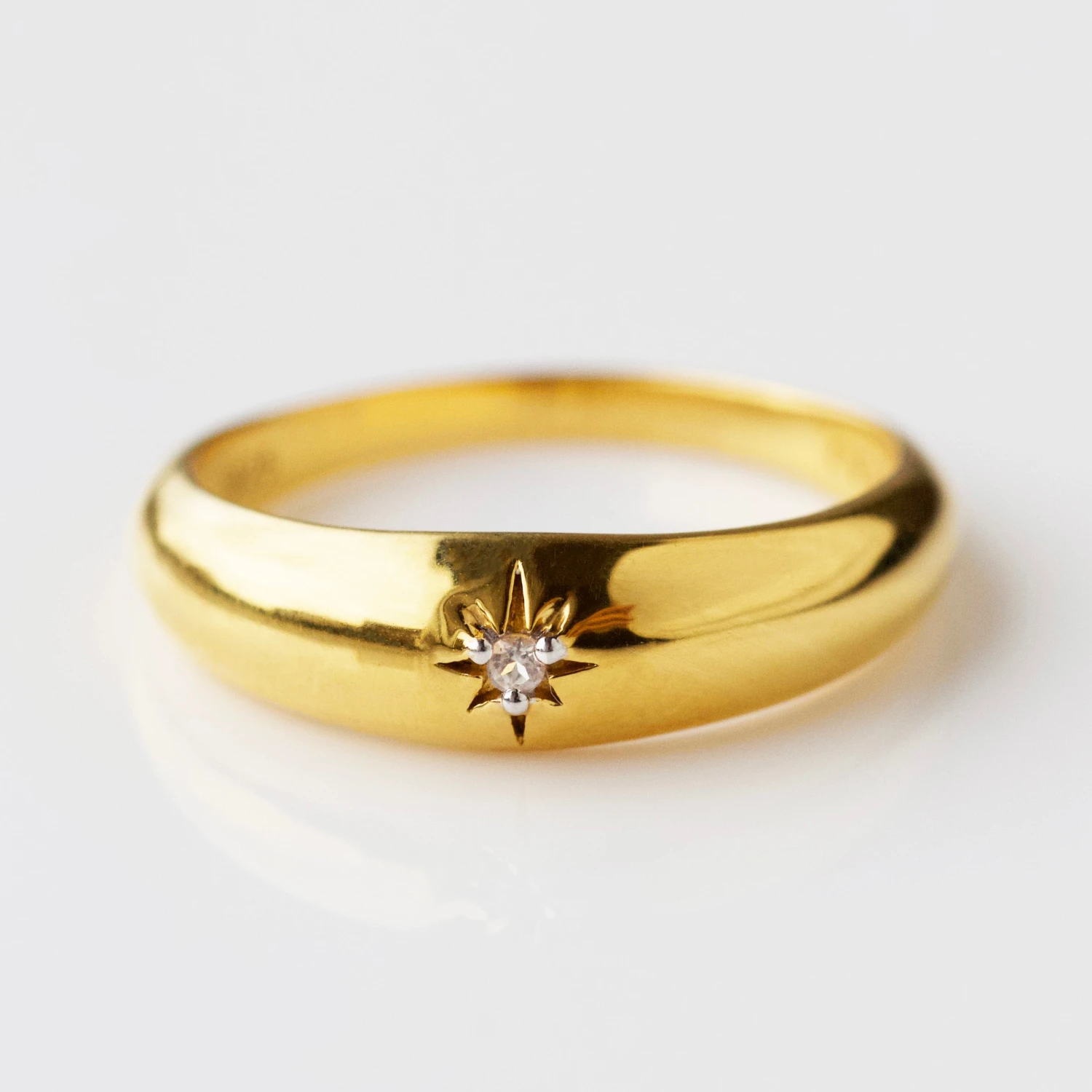 Guiding Star Set Diamond Band 1 Guiding Star Set Diamond Band