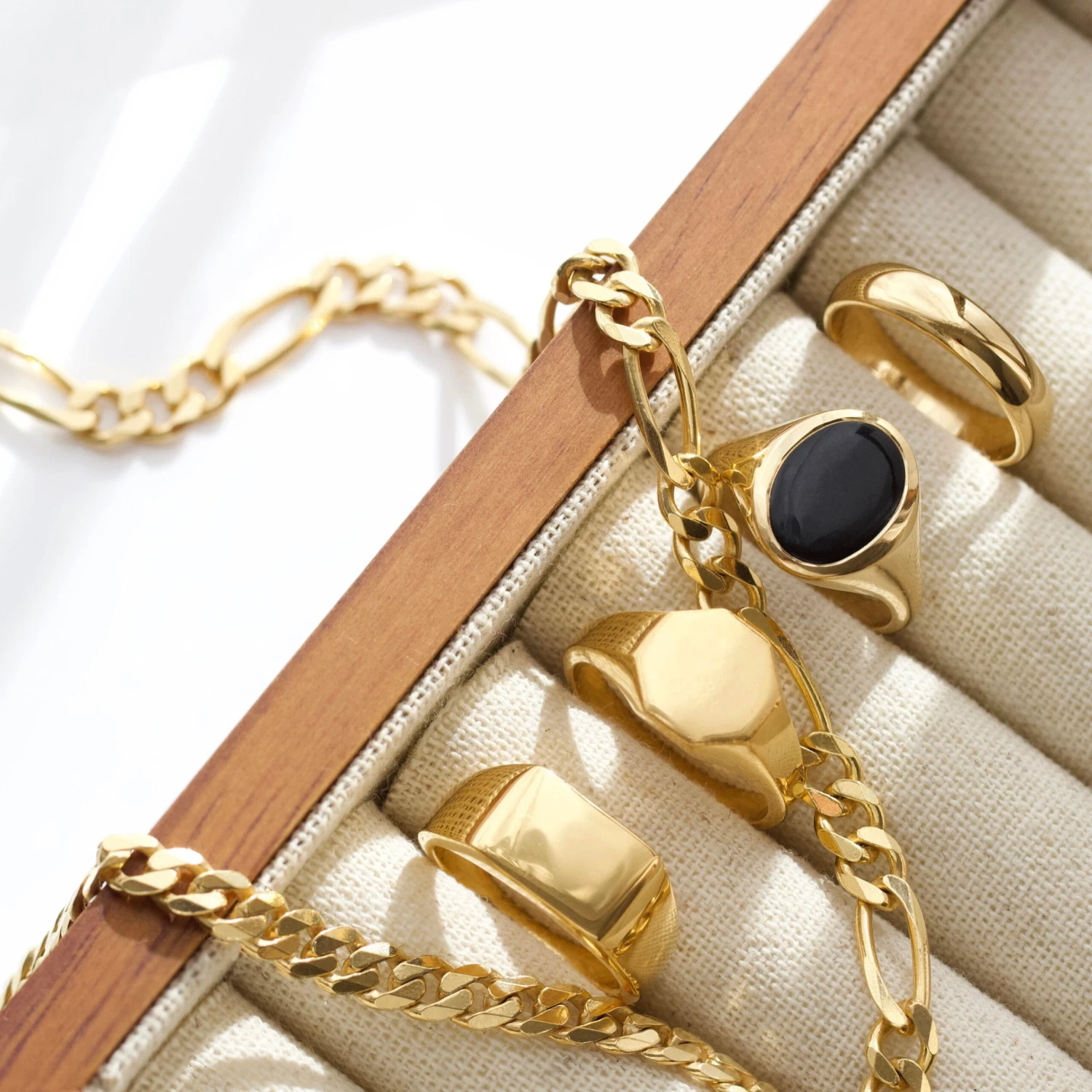 Mens Onyx Oval Signet Ring 3 Mens Onyx Oval Signet Ring - Image 3