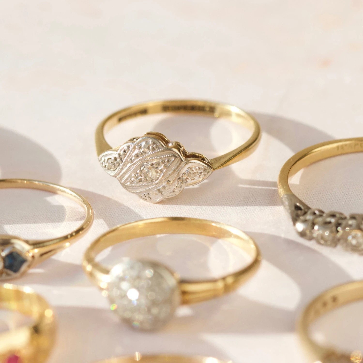 Vintage 18k Solid Yellow Gold And Platinum Diamond Ring - Size N 4 Vintage 18k Solid Yellow Gold And Platinum Diamond Ring - Size N - Image 4