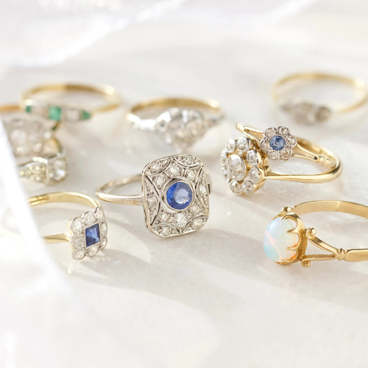 Vintage 18 Solid White Gold Sapphire And Diamond Ring - UK Size R 4 Vintage 18 Solid White Gold Sapphire And Diamond Ring - UK Size R - Image 4