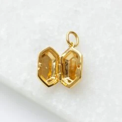 Vintage Hexagon Diamond Star Set Locket 9 Vintage Hexagon Diamond Star Set Locket -Carrie Elizabeth IMG 7468copy2 scaled