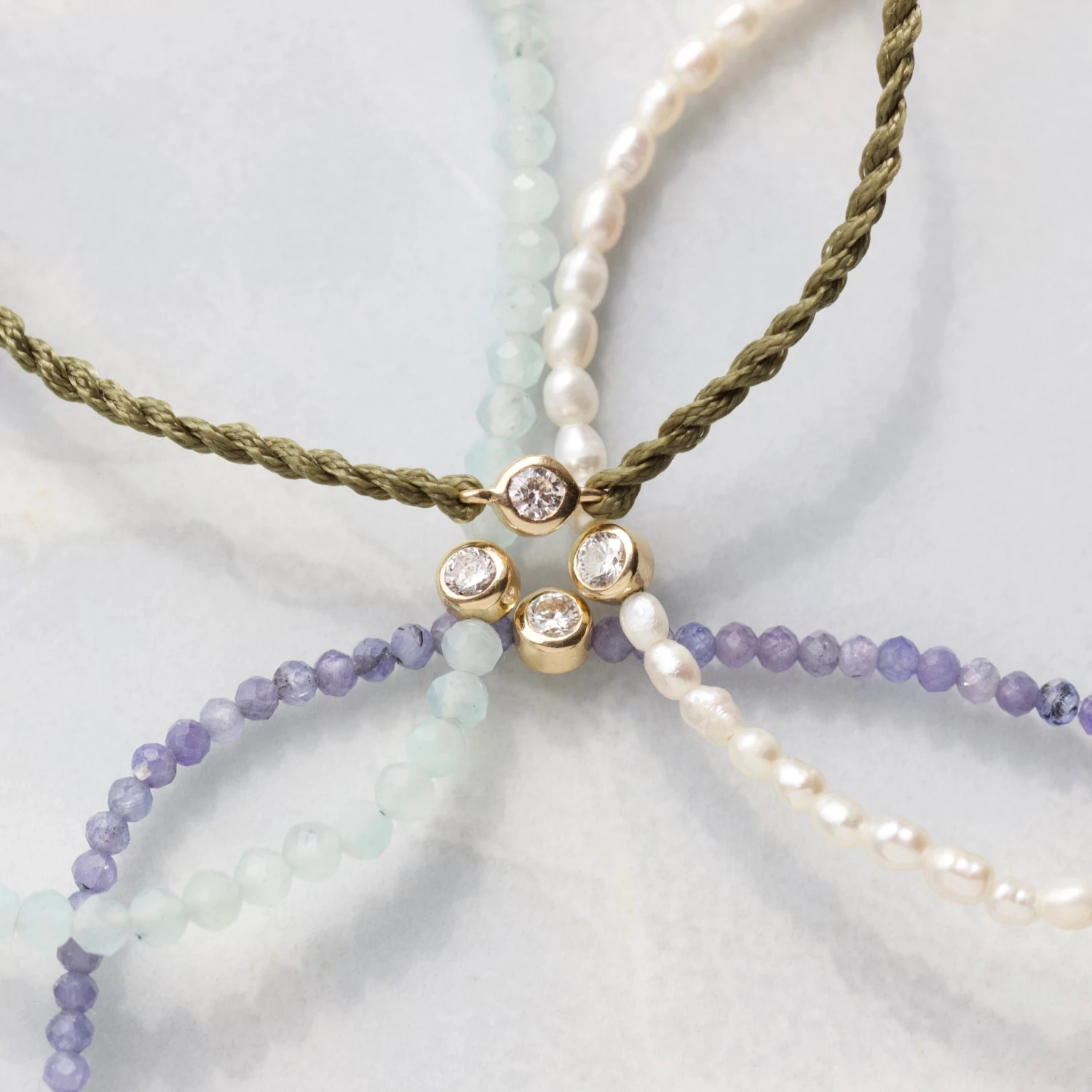 Solitaire Diamond Pearl Beaded Stretch Bracelet 4 Solitaire Diamond Pearl Beaded Stretch Bracelet - Image 4