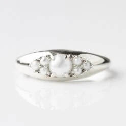 Pearl Vintage Gypsy Ring