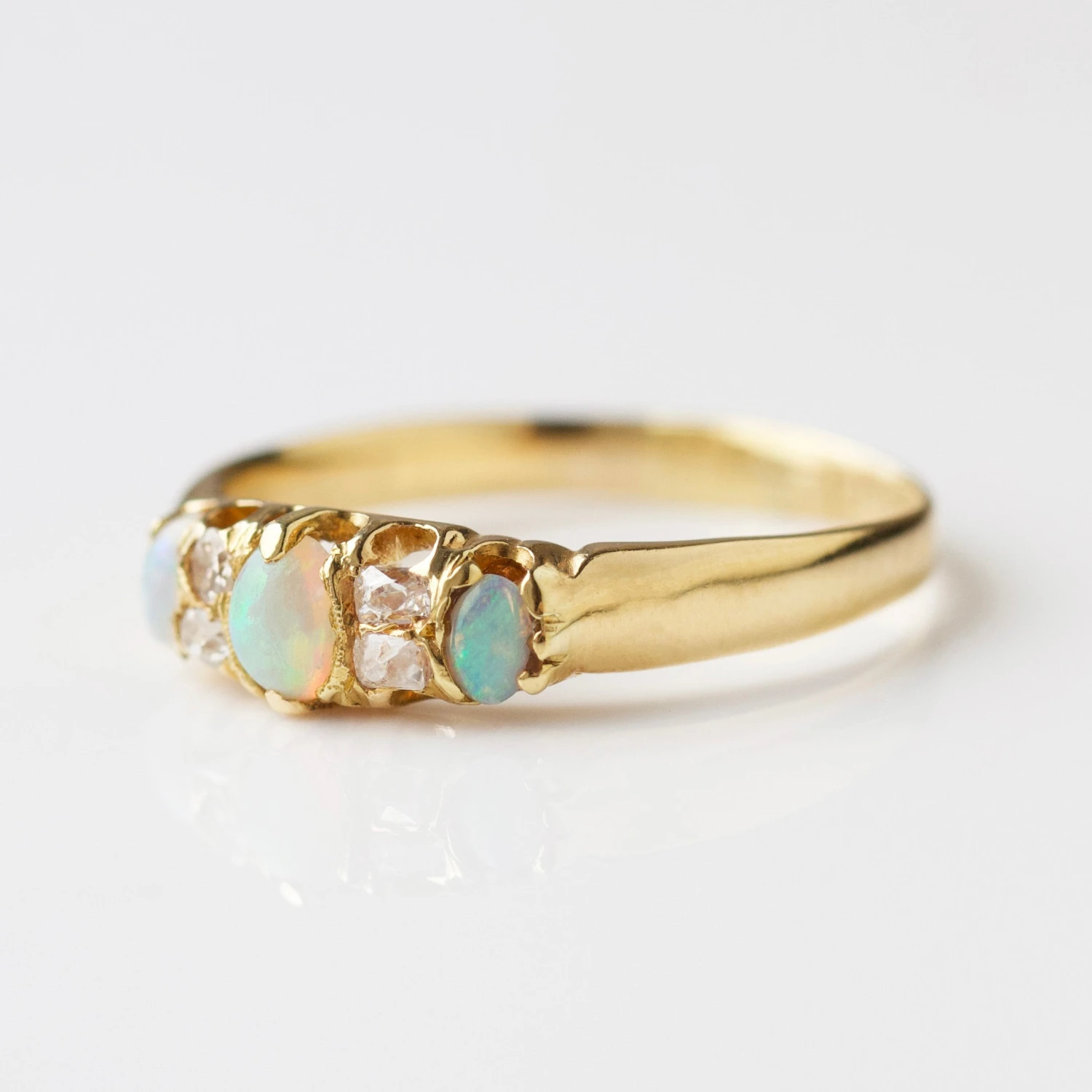 Vintage 18k Yellow Gold Opal And Diamond Ring - Uk Size N 1/2 6 Vintage 18k Yellow Gold Opal And Diamond Ring - Uk Size N 1/2 - Image 6