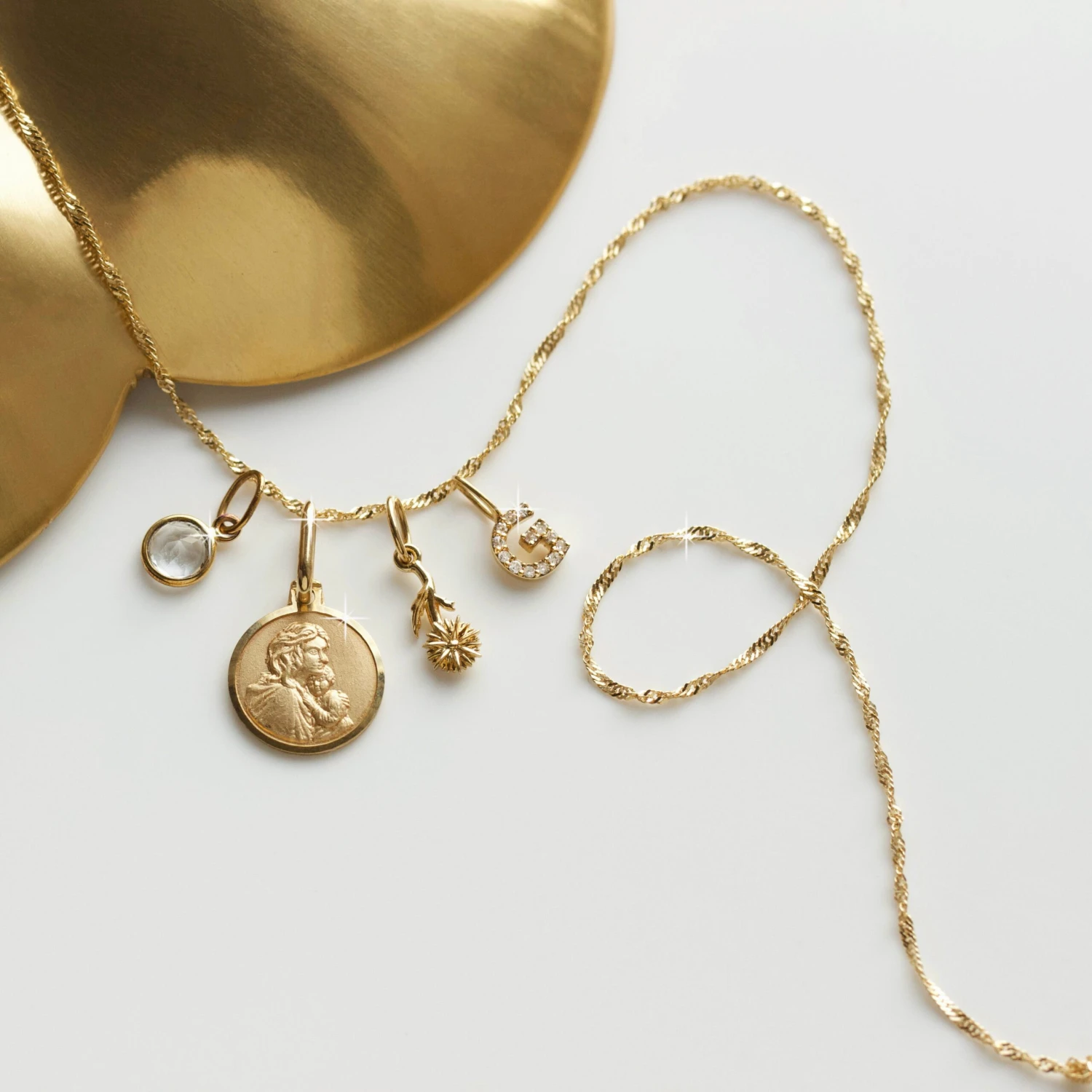 Mother With Child Pendant 7 Mother With Child Pendant - Image 7