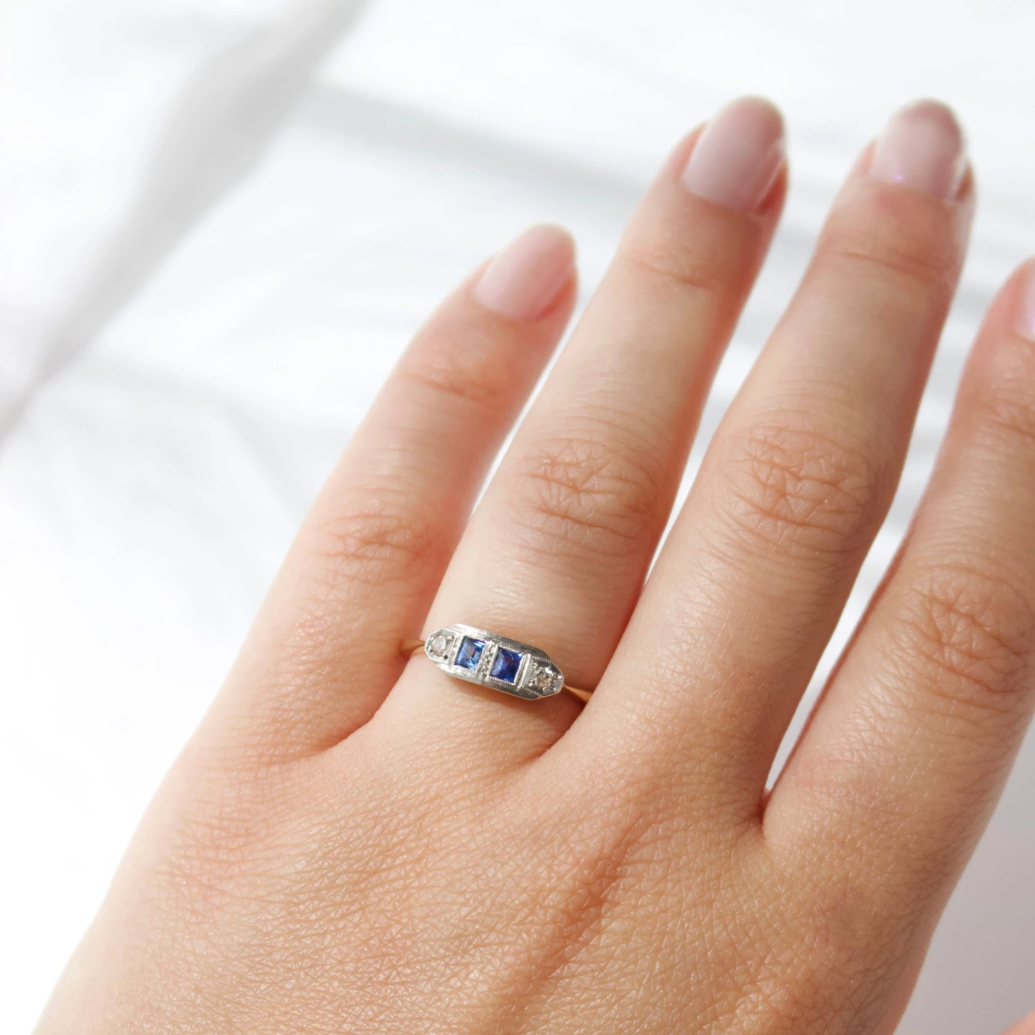 Vintage 9k Yellow Gold And Platinum Sapphire And Diamond Ring- UK Size O 2 Vintage 9k Yellow Gold And Platinum Sapphire And Diamond Ring- UK Size O - Image 2