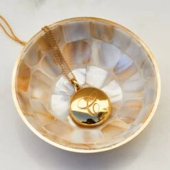 Mother Of Pearl Trinket Tray 10 Mother Of Pearl Trinket Tray -Carrie Elizabeth Shelldish 6 scaled