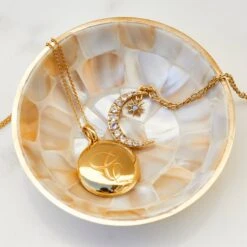 Mother Of Pearl Trinket Tray 11 Mother Of Pearl Trinket Tray -Carrie Elizabeth Shelldish 7 scaled