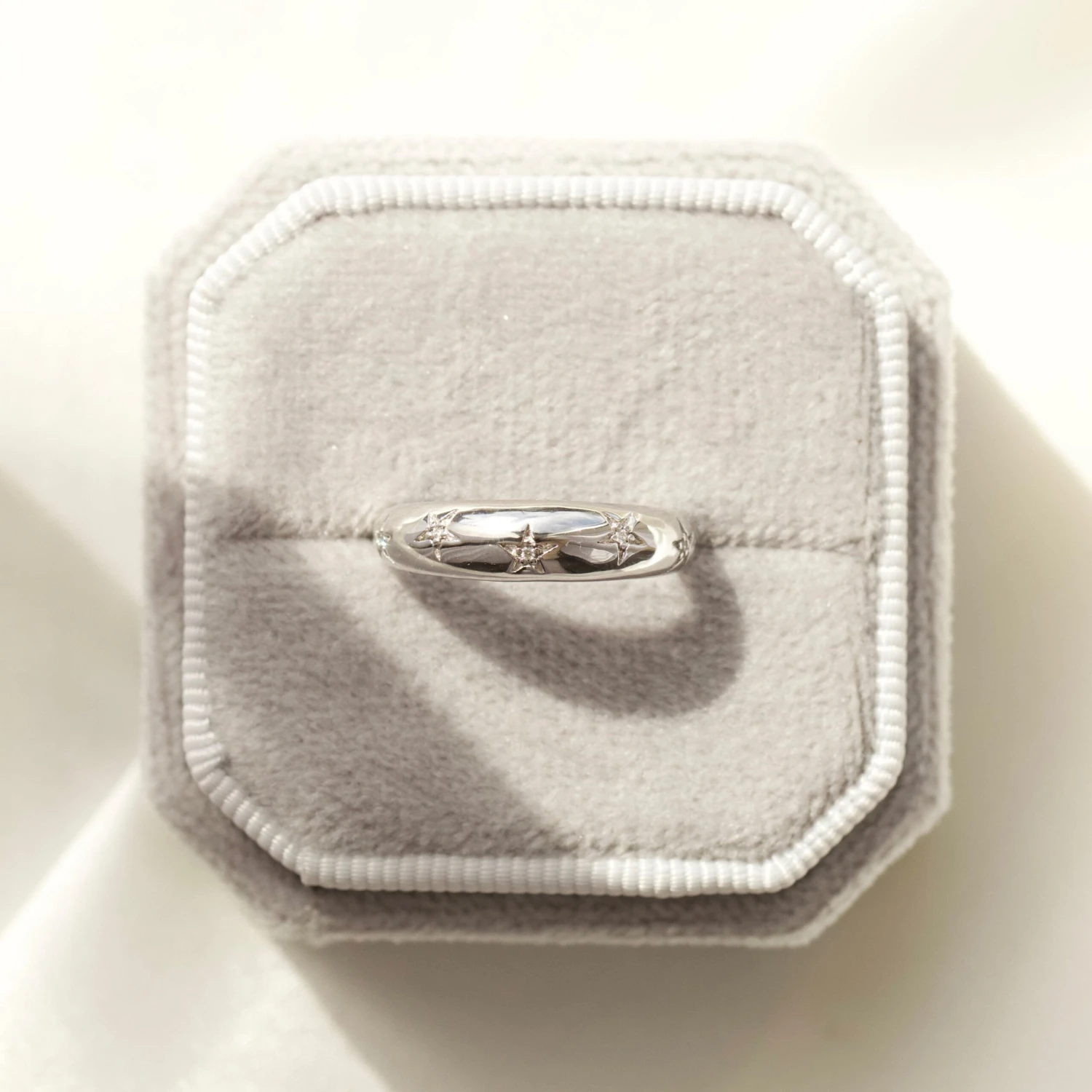 Chunky Star Set Diamond Band 4 Chunky Star Set Diamond Band - Image 4