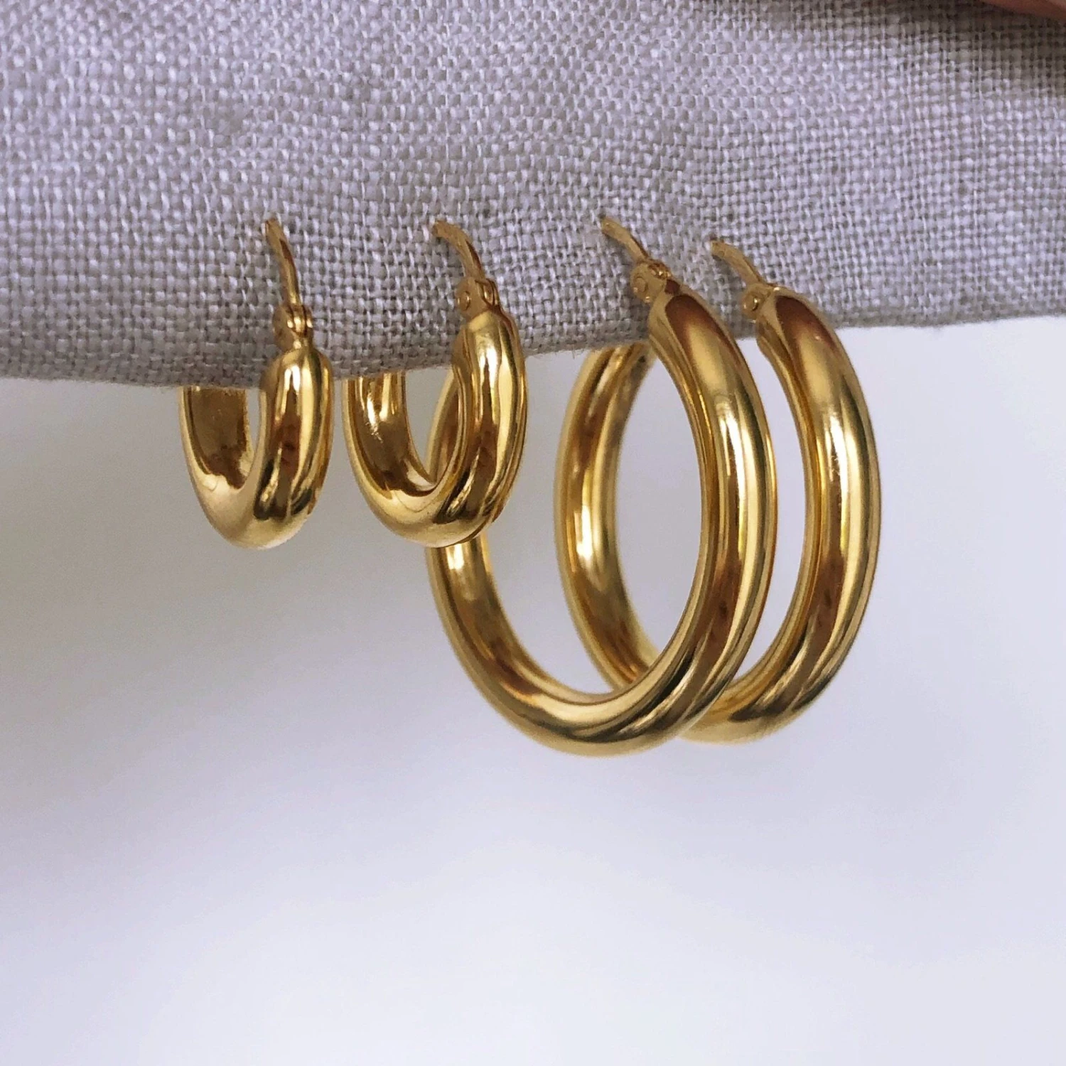 Large Luxe Chunky Hoop Earrings 5 Large Luxe Chunky Hoop Earrings - Image 5